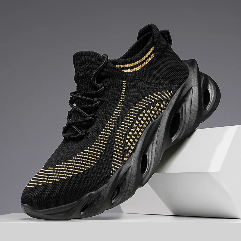 Nova Pulse Sneakers